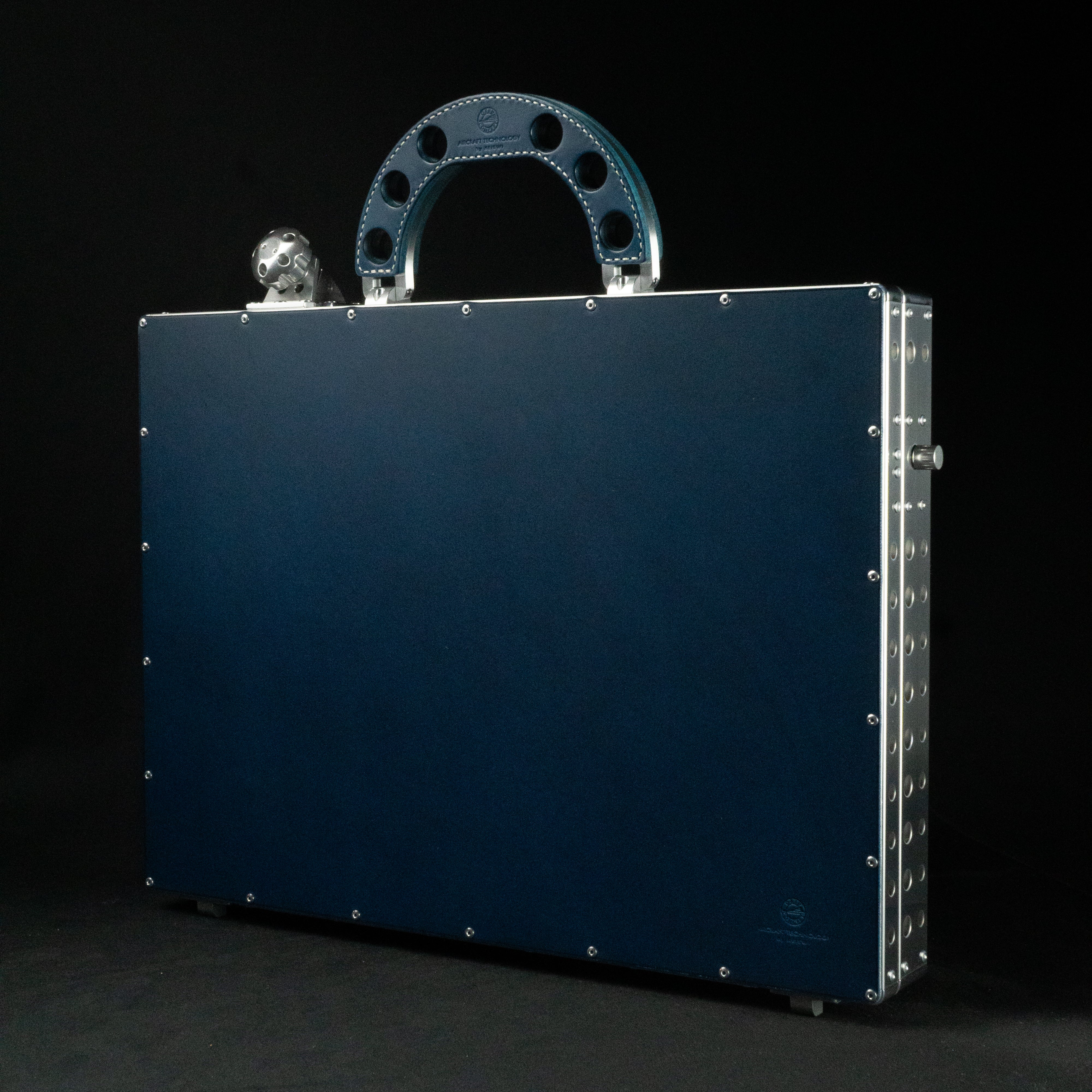 ATTACHE CASE – AERO CONCEPT